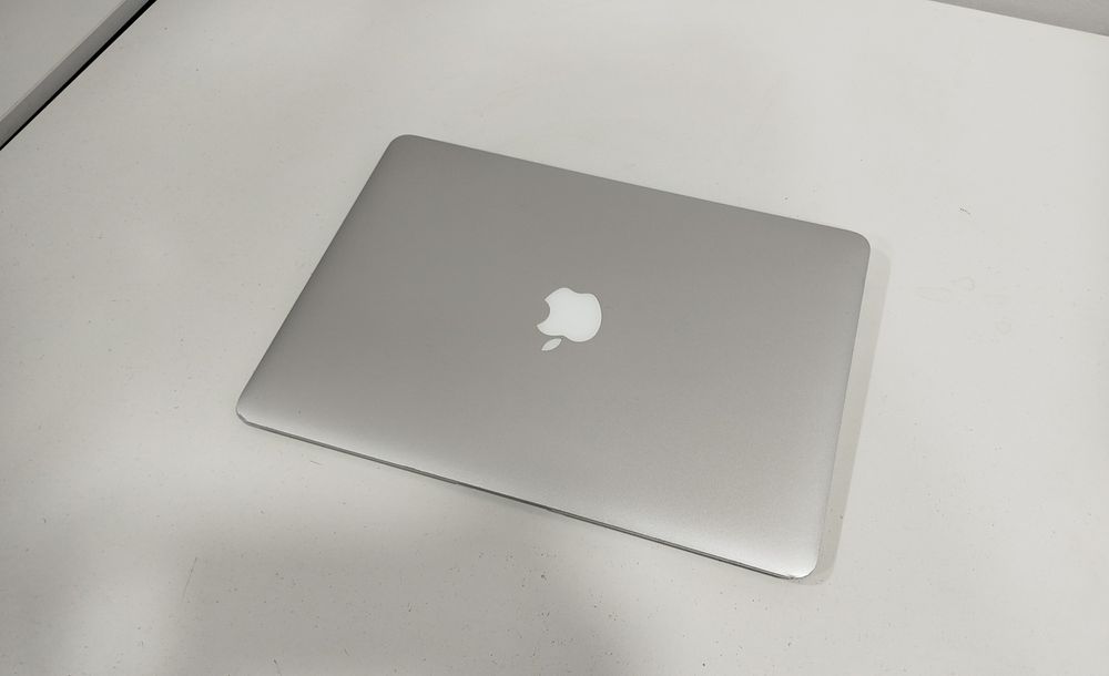 MacBook Air ноутбук