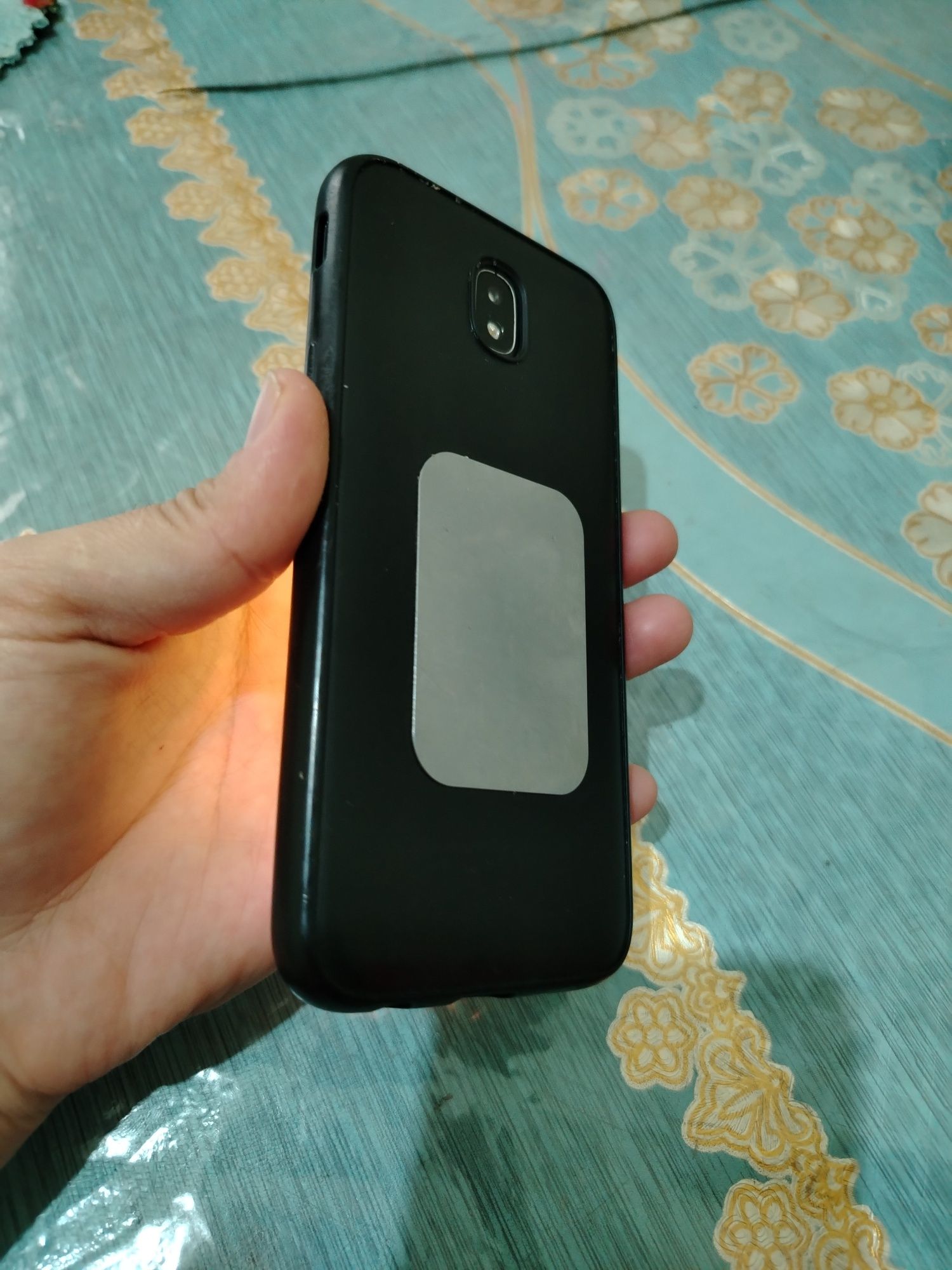 Srochniy Telefon sotiladi