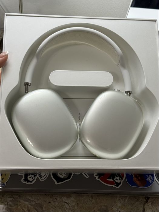 Airpods Max серые новые