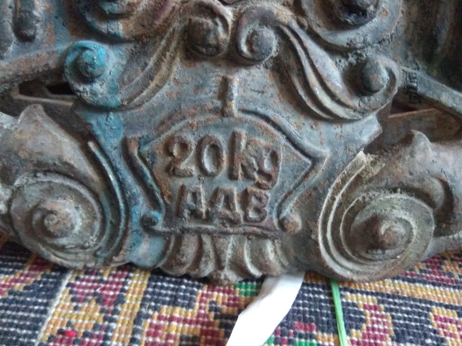 Tarozi chugun sotiladi