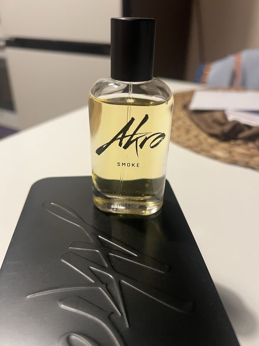 Akro  Smoke perfume