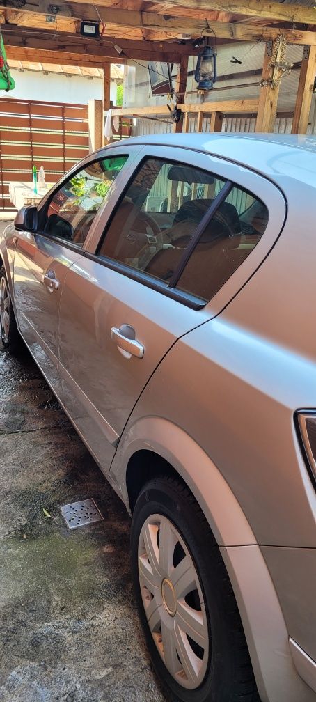 Opel astra H 2008