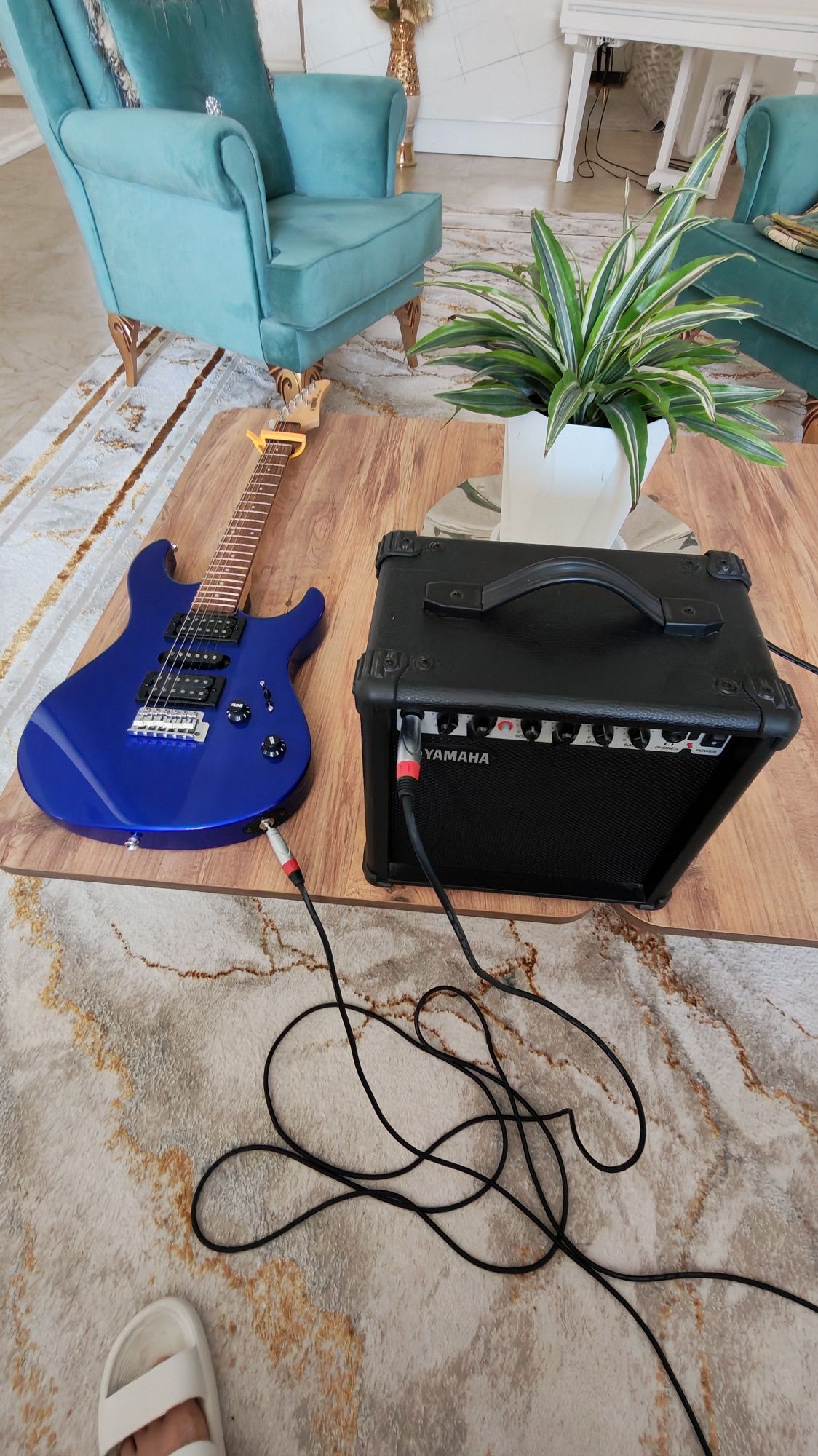 Электрогитара Yamaha ERG 121C