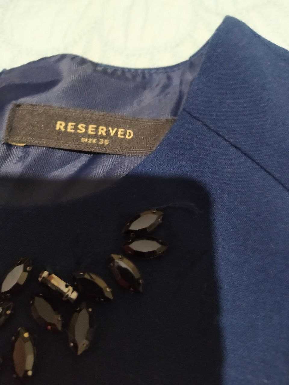 Платье reserved с декором