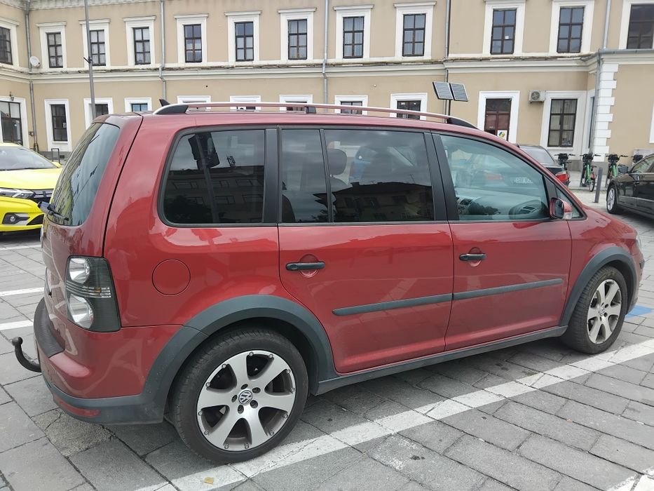 Volkswagen touran utomată! Schimb cu automată benzină ș au gpl