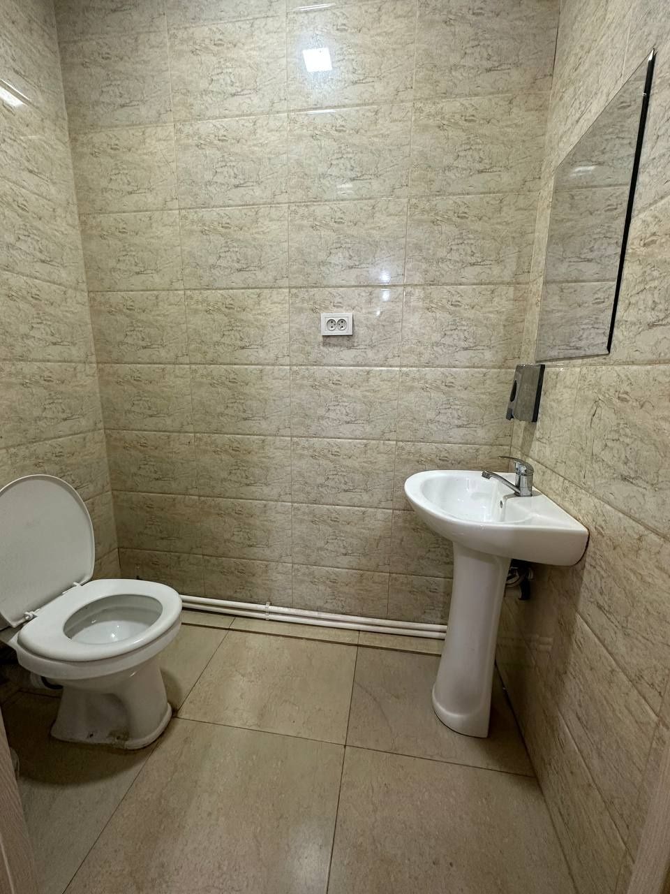 Гостиница без загса Mirzo ulugʻbek  ISO Hotel shinam toza x