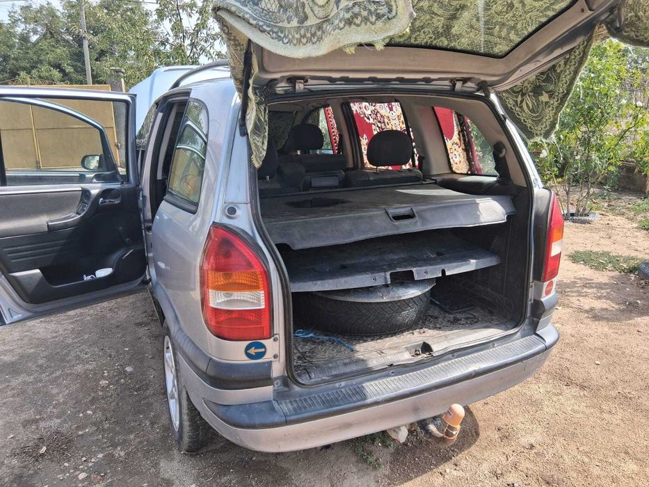 Opel zafira în stare funcționabilă
