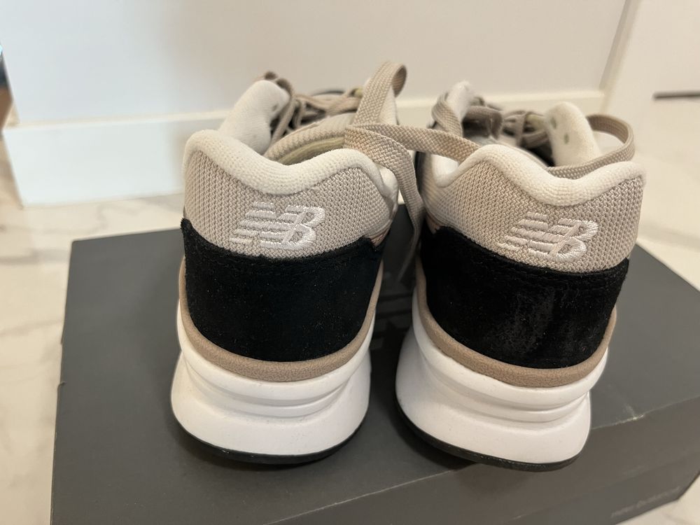Дамски маратонки New Balance 997