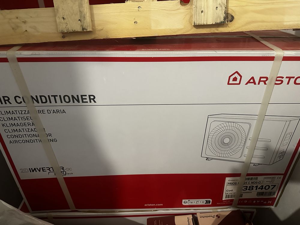Aer conditionat Ariston 9000