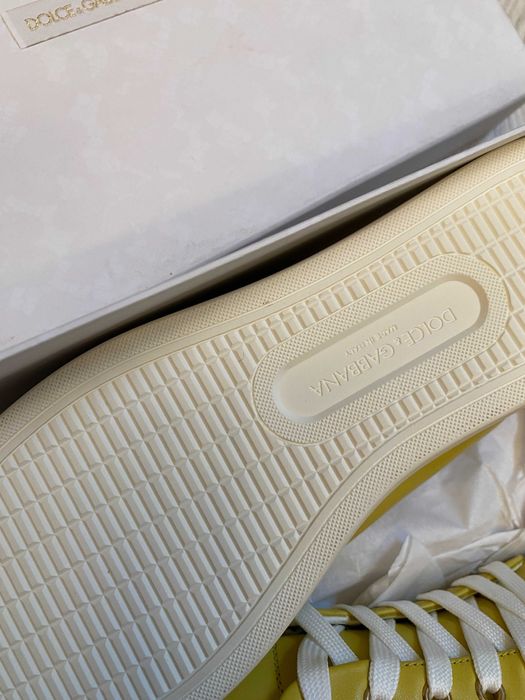Dolce Gabbana sneakers 37-38 si 39 model nou full box, retail 595 euro