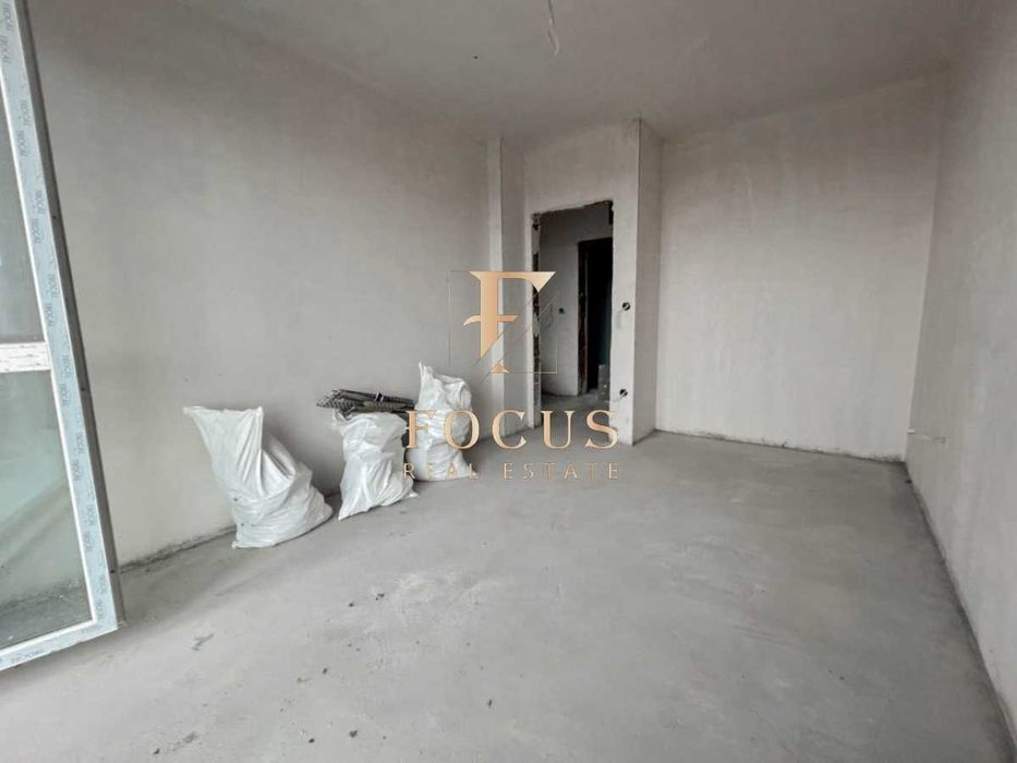 Продава се Двустаен апартамент в Пловдив, Кючук Париж - 76 кв.м за 1219 €/кв.м - Снимка #1