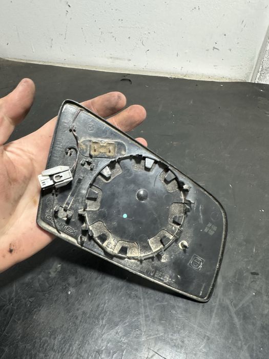 Sticla oglinda stanga fata BMW Seria 5 E60 E61 cu incalzire