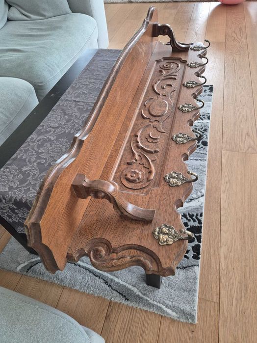 Закачалка масив дърворезба