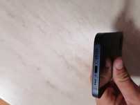 Iphone 12 black.