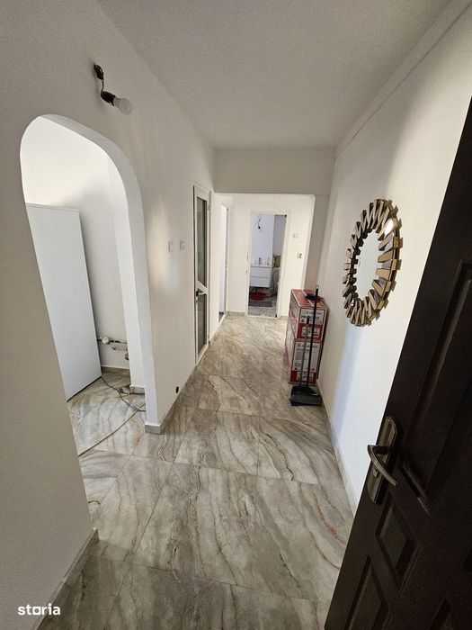 Vand ap cu 2 camere zona policlinica 2