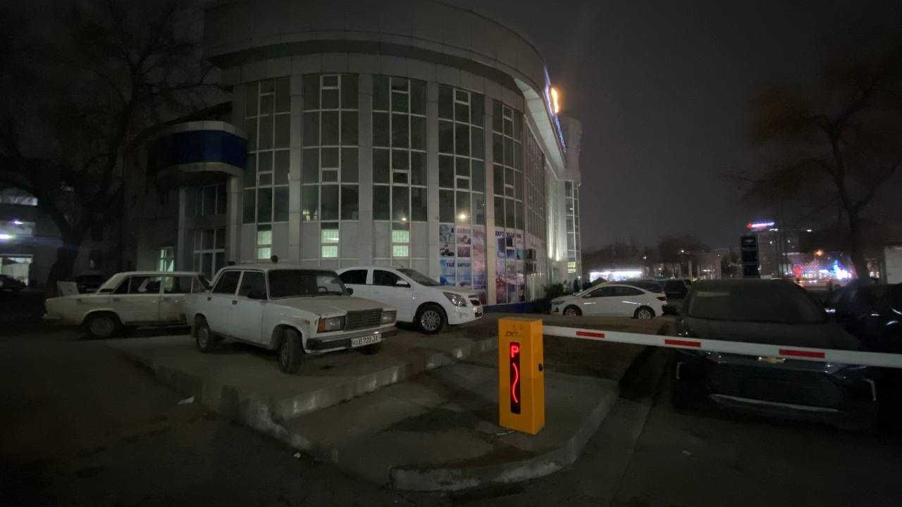 Сдам помещение 700m2 в Центре Юнусабада на кругу, под Банк или др. RR