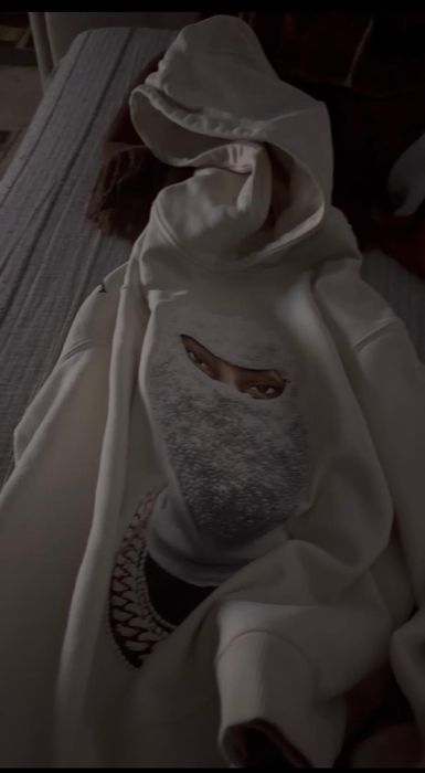 Ih nom uh nit hanorac