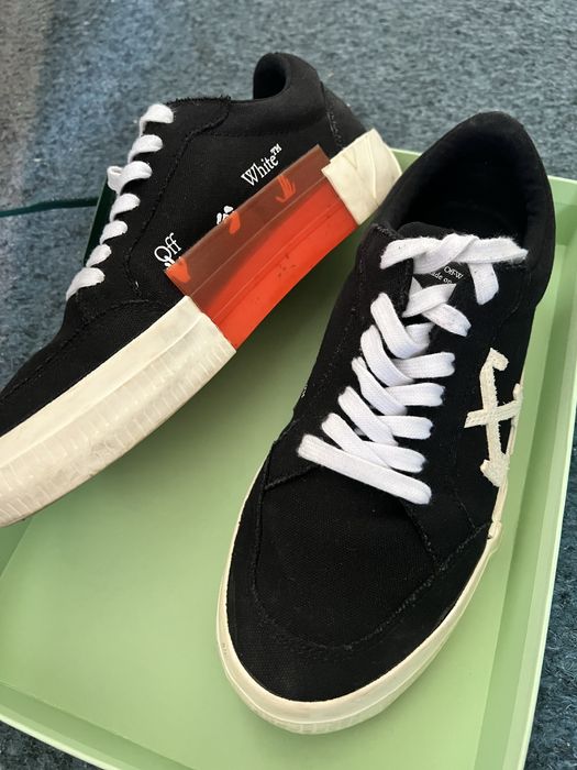 обувки Off White