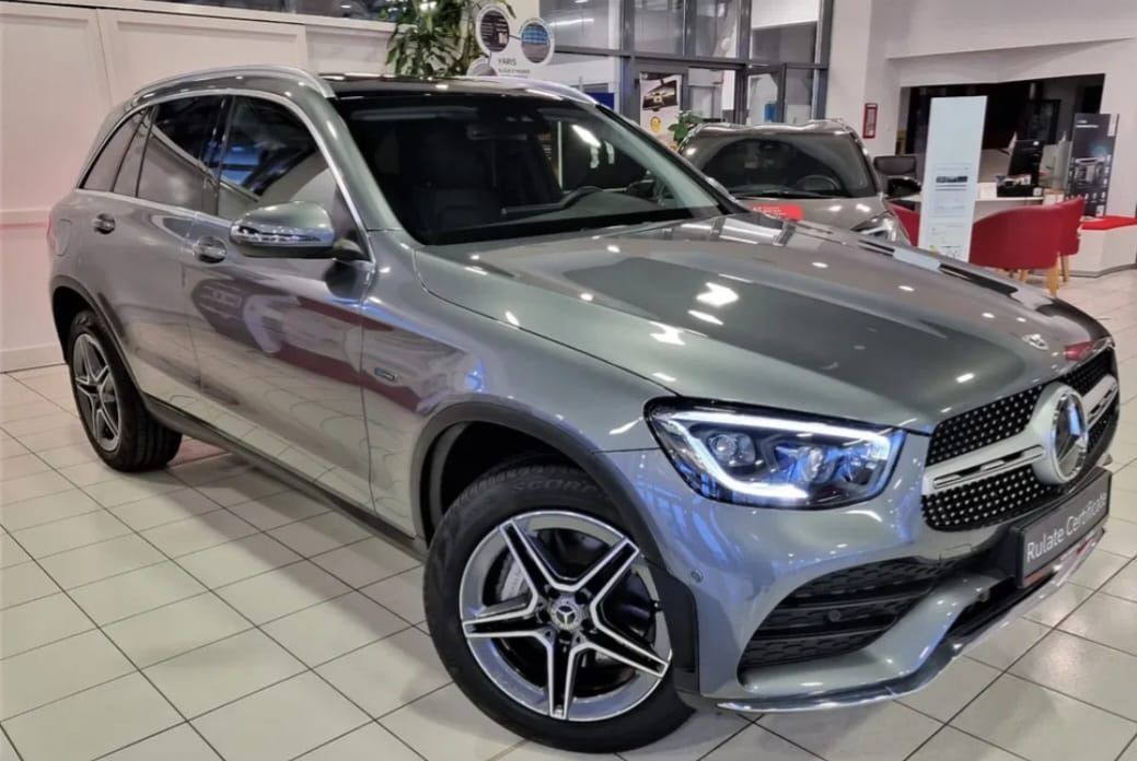 Mercedes Benz 300de 4 matic plug-in hybrid 2021