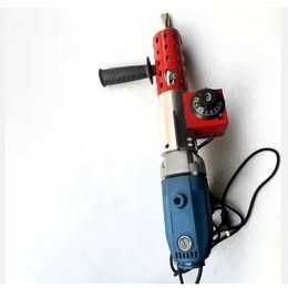Extruder de cauciuc