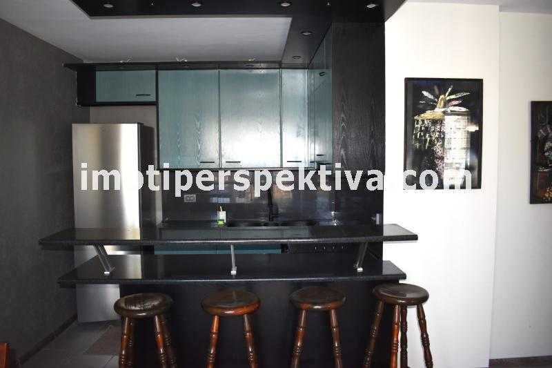 Продава се Тристаен апартамент в Пловдив, Център - 110 кв.м за 1428 €/кв.м - Снимка #3