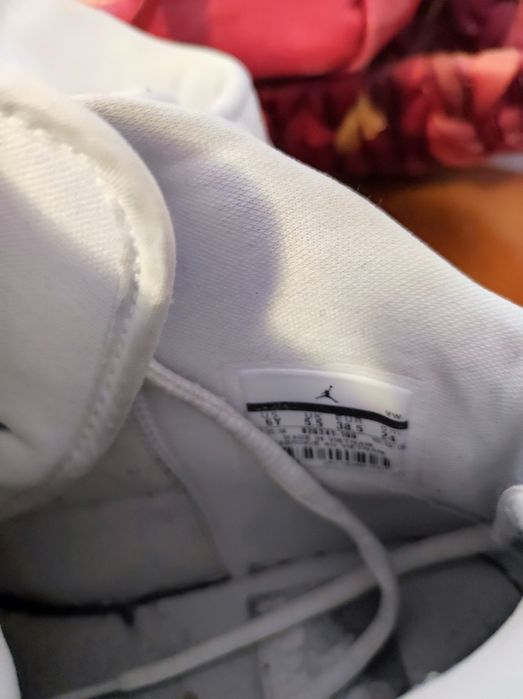 Adidași Nike Jordan