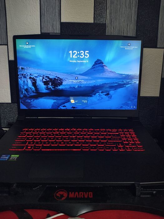 Vând laptop Gaming MSI Katana GF76 11UD
