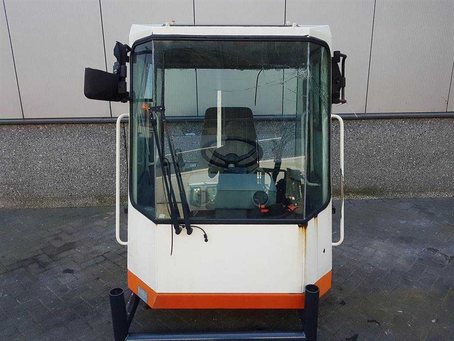 Cabina Schaeff 101980172  Schaeff SKL 853 - Piese de schimb Schaeff