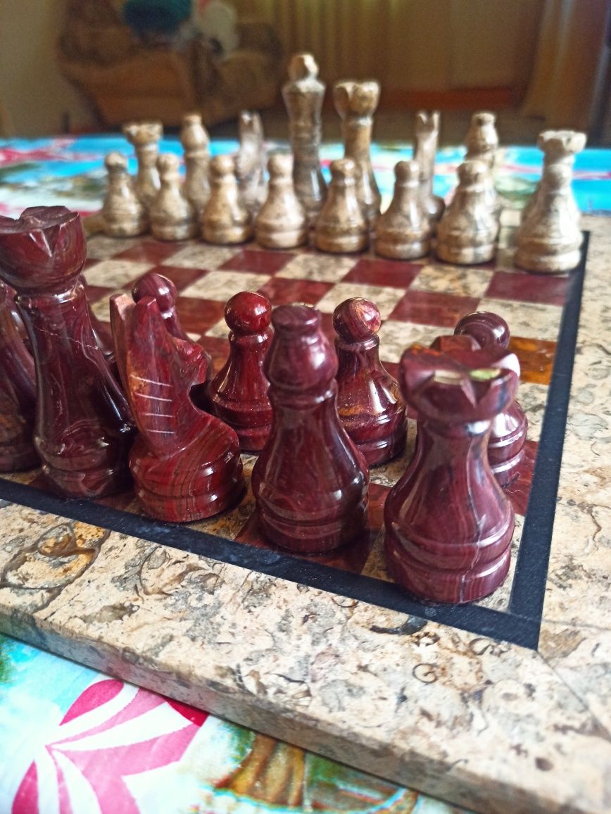 Мраморные шахматы новые