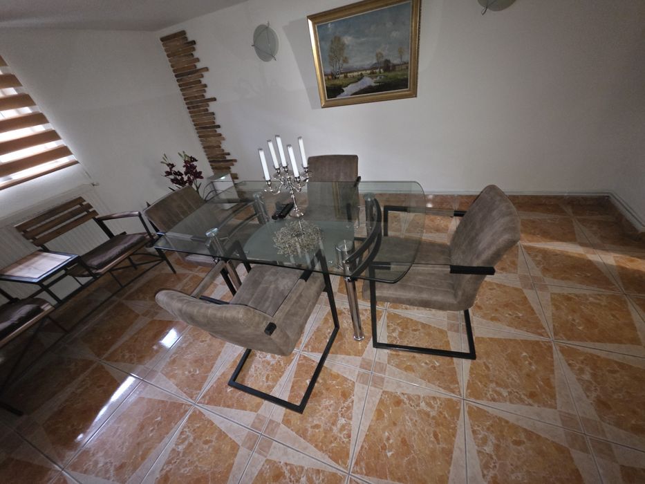 set masa sticla bucatarie si 4 scaune