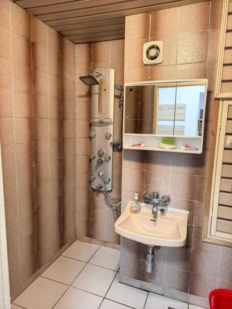 Продава се Тристаен апартамент в Плевен, Широк център - 98 кв.м за 1654 €/кв.м - Снимка #9