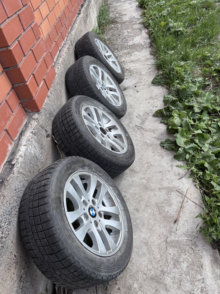 Продам два комплекта дисков с резиной