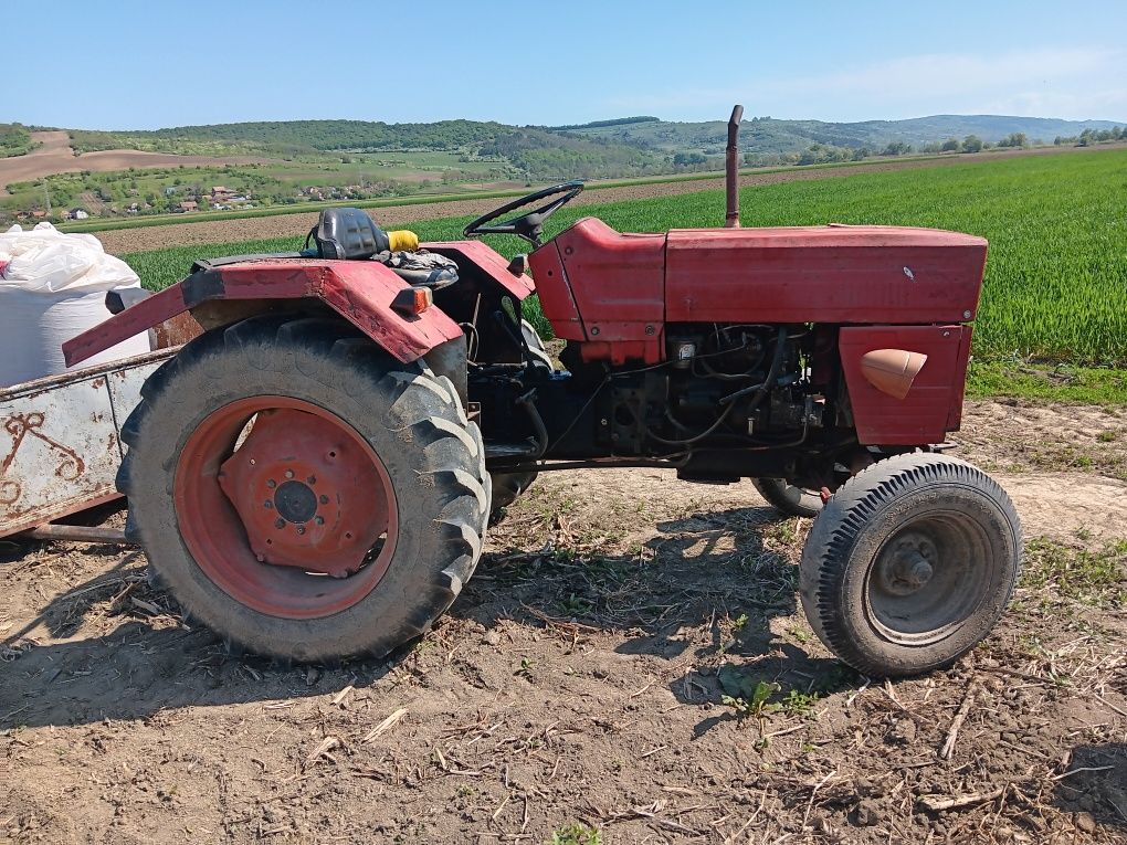 Tractor romanesc 445