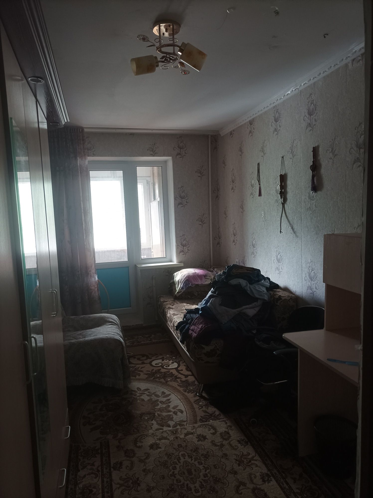 Продам 2 комнатную квартиру .  Срочно