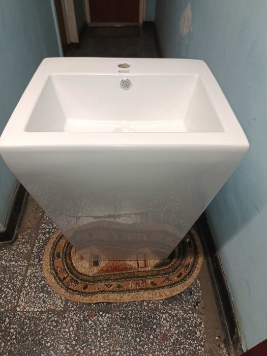 Chiuveta coloană BESOA
