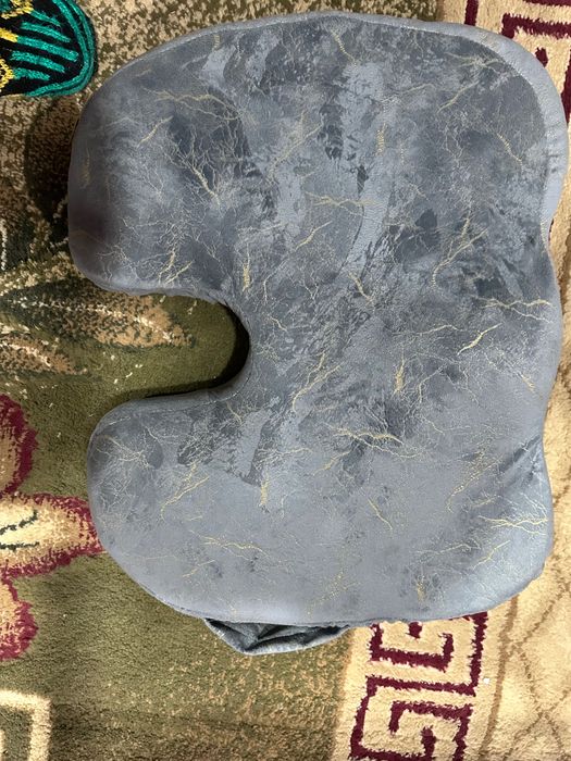 Продаются ортопедические подушки для сидения в машине