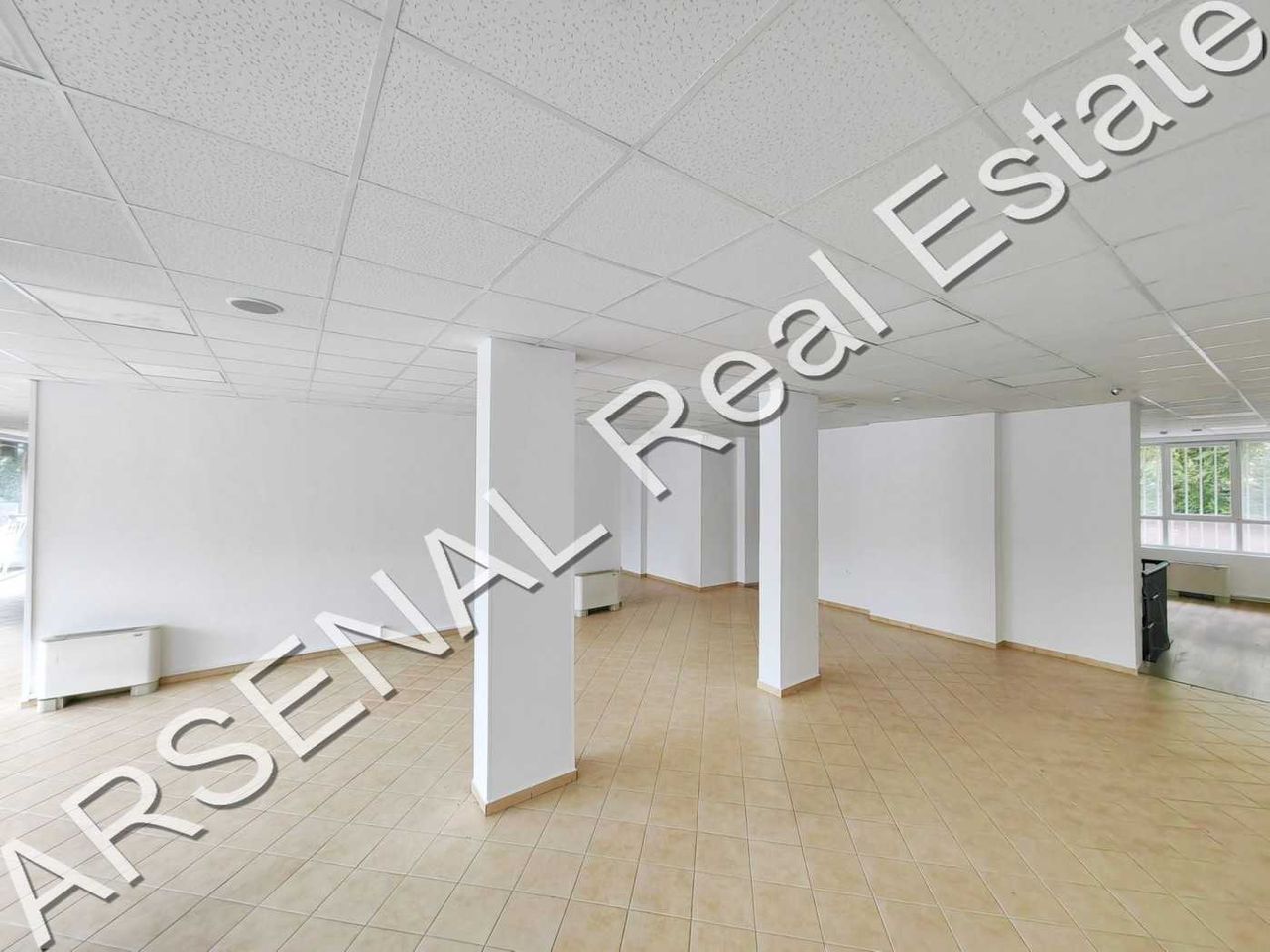 Дава се под наем Магазин в София, Младост 1 - 550 кв.м за 5000 € - Снимка #4