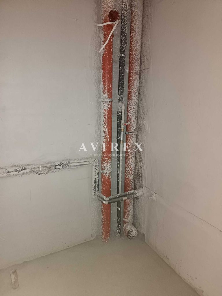 Продава се Двустаен апартамент в Пловдив, Остромила - 67 кв.м за 1475 €/кв.м - Снимка #3
