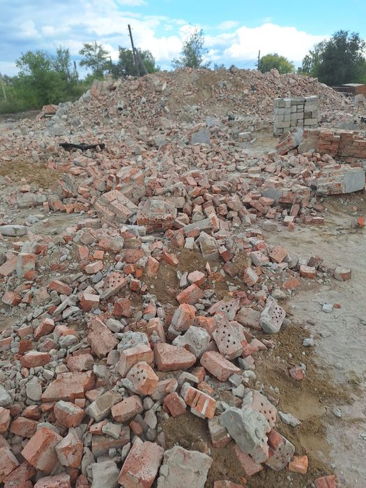 Продам строительный мусор