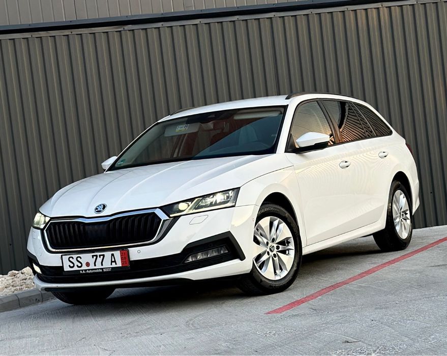 SKODA OCTAVIA IV/Matrix /Bord Virtual /Ambientale/Cutie Automata/etc