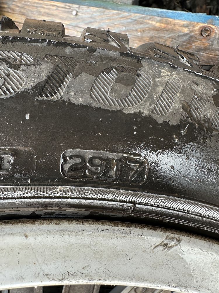 Гуми Bridgestone 245/45/18