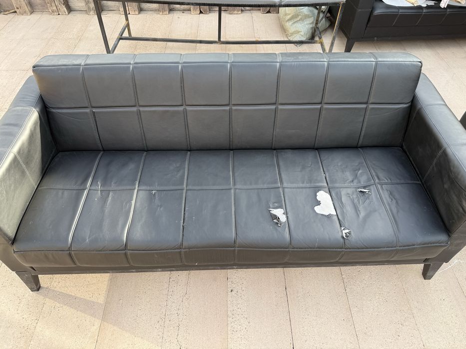 Диван кожаный 3 шт