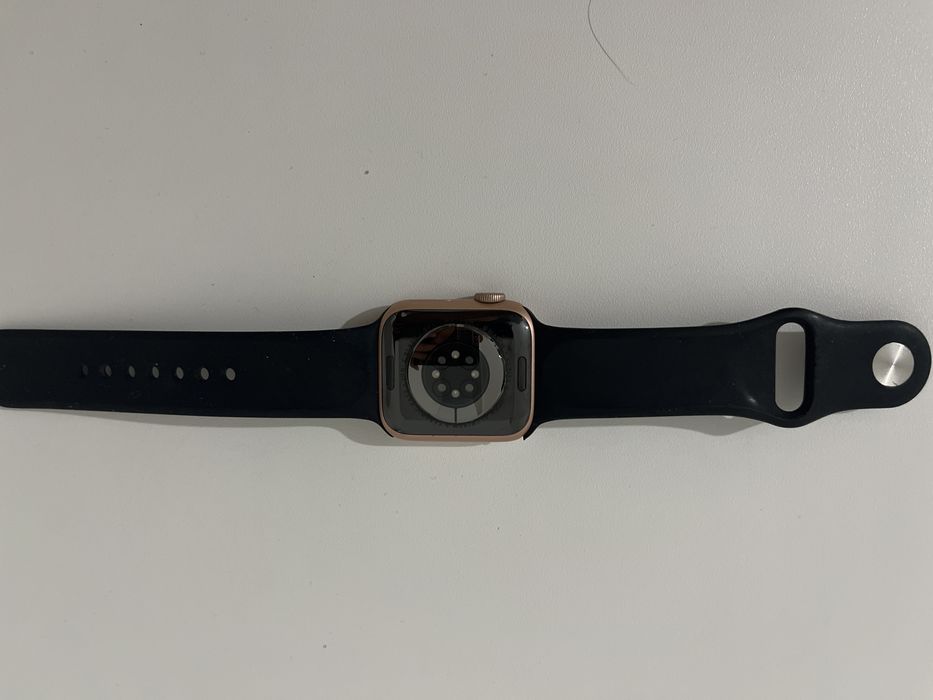 Apple watch series 6