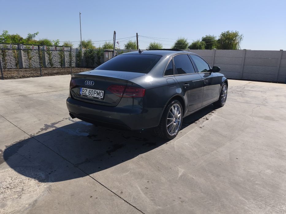 Vand Audi A4 b8 automat!