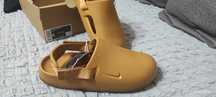 Slapi Nike mărimea 39
