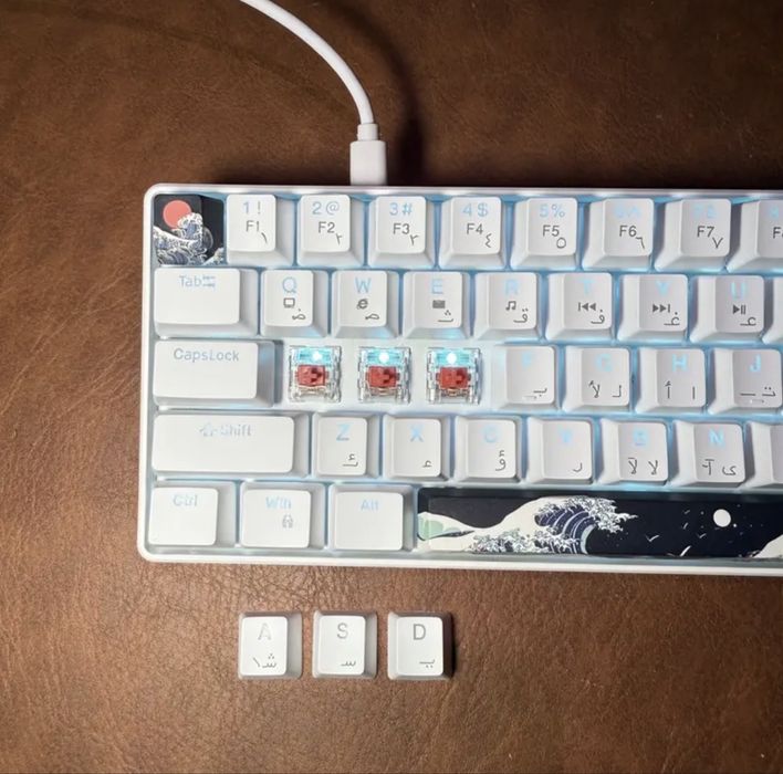 Механична Клавиатура с Кабел и LED Подсветка