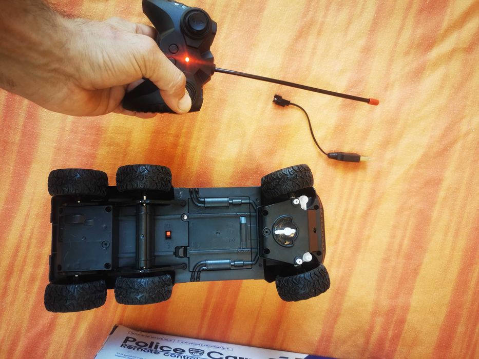 Masinuta Off Road SUV de politie cu telecomanda acumulator NOS