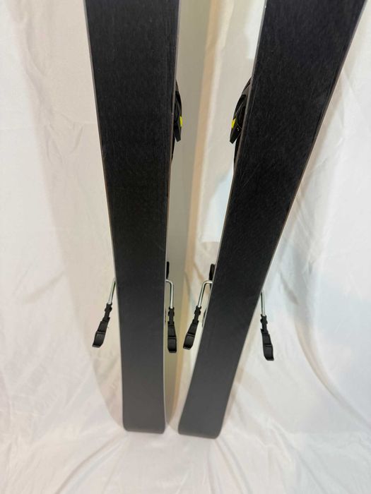 Ski schi carve Volkl Racetiger SC 11 UVO 150cm + Marker Motion 12