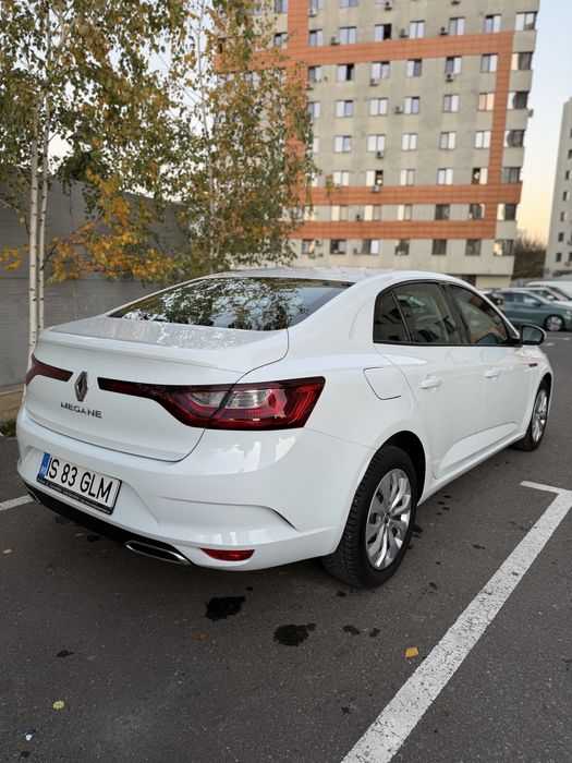 Renault Megane Berlina facelift 06.2021 1.3 Benzina 140 CP 71.700 km