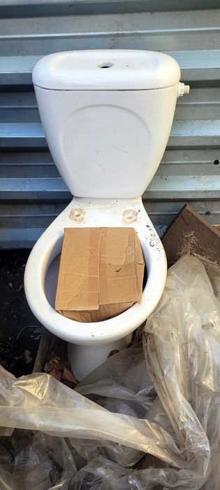 Унитаз  керамический